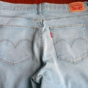 Levi's Women's 311 Shaping Skinny Light blue Stretchy Jeans W32 L28